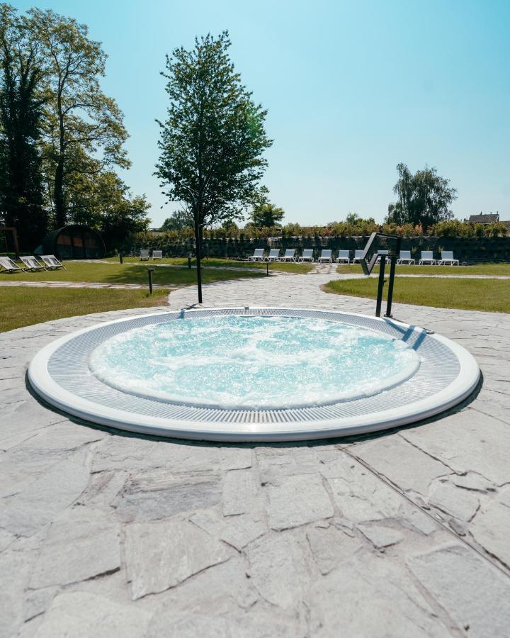 Domaine Des Thermes Awans Екстериор снимка