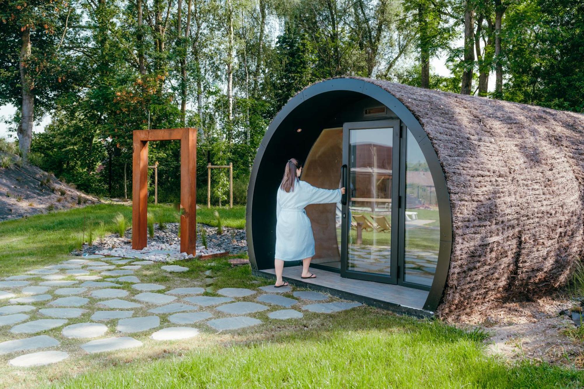 Domaine Des Thermes Awans Екстериор снимка